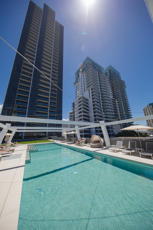 Dayday Premier Apartments At 2663 Gold Coast Hwy, Broadbeach 외부 사진