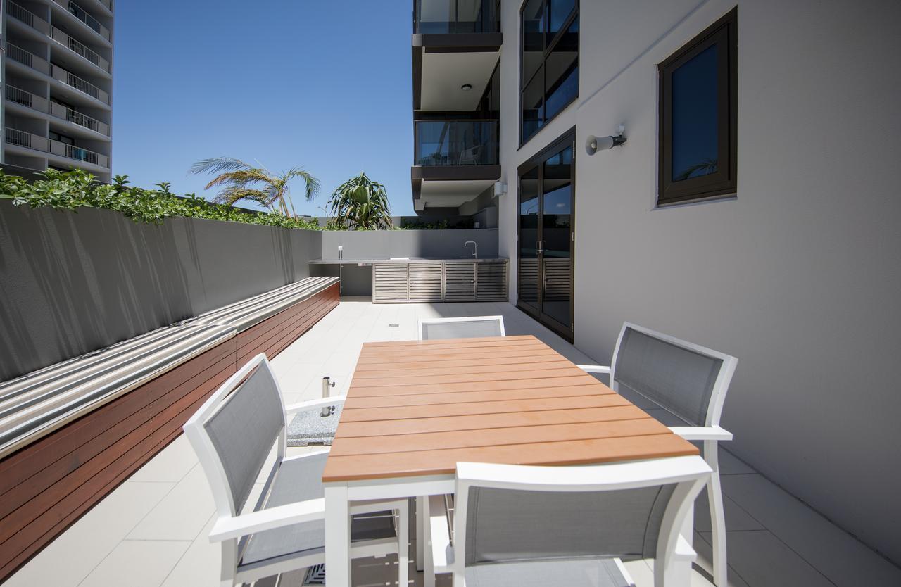 Dayday Premier Apartments At 2663 Gold Coast Hwy, Broadbeach 외부 사진